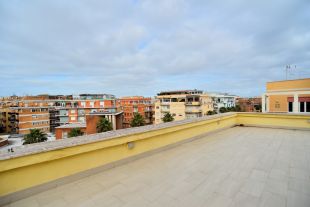 Attico in vendita, Piazzale della Posta  2, Lido di Ostia, Roma