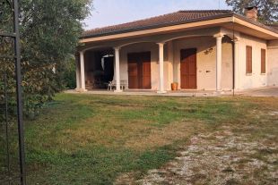 Villa in vendita, via Colonna Marina  47, Pegognaga