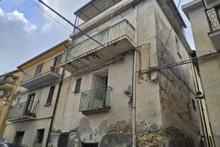 Terratetto unifamiliare in vendita, via Giacomo Leopardi  36, Gioiosa Ionica