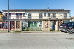Villa in vendita, viale Martiri della Libertà  58, Mede