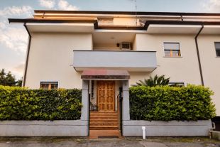 Villa in vendita, via Ombrone  5, Centro, Latina
