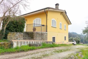 Villa in vendita, via della Tinaia  12, Montecarlo