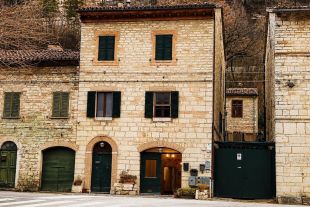 Bilocale in vendita, via Camponocecchio 15, Genga