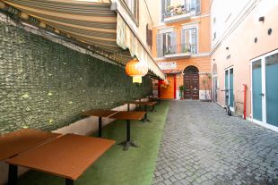 Attività / Licenza in vendita, via Agostino Depretis  98, Centro Storico, Roma