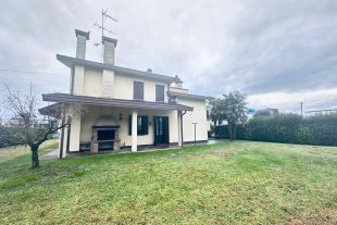 Villa in vendita, via 1ª Strada  1, Fiesso D'artico