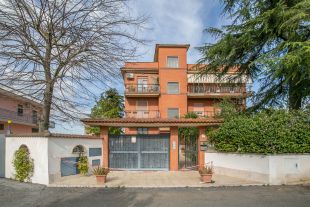 Quadrilocale in vendita, via Roccabernarda  48, Anagnina, Roma