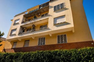 Bilocale in vendita, via Achille Mauri, Monte Mario, Roma