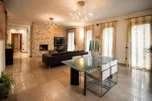 Villa in vendita, via Giuseppe Sirtori  2, Igea Marina, Bellaria-igea Marina