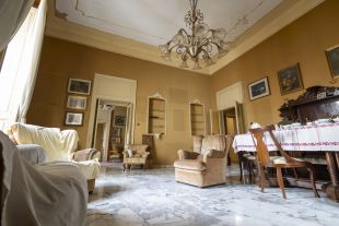 Quadrilocale in vendita, Discesa Cavour  2, Centro Storico, Catanzaro