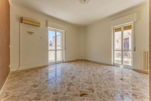 Trilocale in vendita, via Taranto  1, Carbonara di Bari, Bari