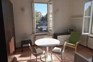 Monolocale in affitto, viale Antonio Fratti, Centro, Parma