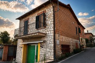 Bilocale in vendita, via Lauretana Sud  78, Torrita Di Siena