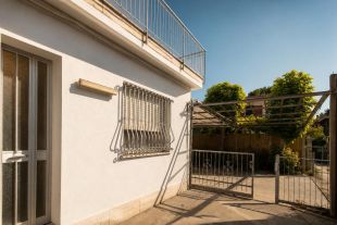 Monolocale in vendita, viale Volturno  111, Cervia Centro, Cervia