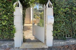 Villa in vendita, via Serraglio  56, Pietrasanta