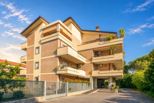 Trilocale in vendita, via Tuscolana  1377, Anagnina, Roma