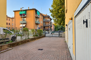 Box / Garage in vendita, via Alessandro Stoppato  22, Corticella, Bologna