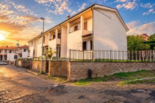 Villa in vendita, via Giuseppe di Vittorio  28, San Martino al Cimino, Viterbo