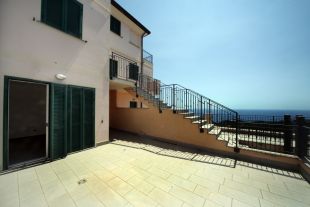 Trilocale in vendita, via Tessarole  30, Castagnabuona, Varazze