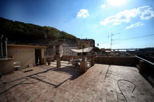 Bilocale in vendita, via Benedetto Brin  7, Certosa, Genova