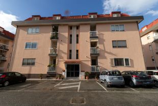 Mansarda in vendita, via Conti di Loritello  10, Santa Maria, Catanzaro