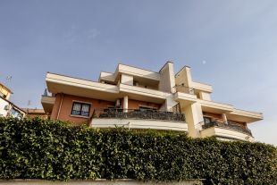 Trilocale in vendita, via dell&#039;Osteria del Finocchio  81, Finocchio, Roma