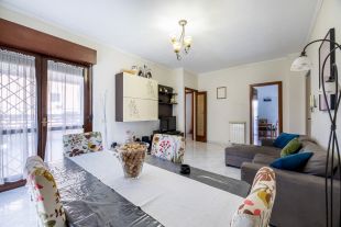 Trilocale in vendita, via Casilina  1912h, Finocchio, Roma