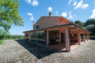 Casale in vendita, Strada delle Caminate  58, Fano