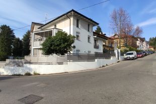Appartamento in villa in affitto, via Cantoreggio  34, Masnago, Varese