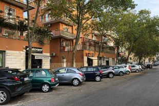 Negozio in vendita, via delle Betulle  119, Centocelle, Roma