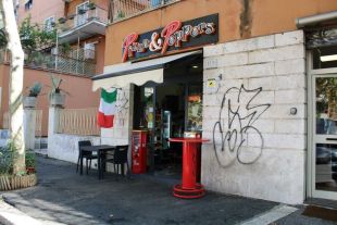 Negozio in vendita, via delle Betulle  119, Centocelle, Roma
