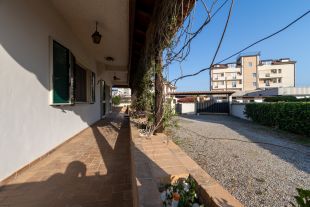 Villa in vendita, via Sant&#039;Elena  25, Catanzaro Lido, Catanzaro