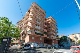 Trilocale in vendita, via del Bosco  55, Barriera, Catania