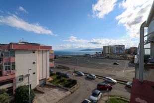 Quadrilocale in vendita, via Caprera, Catanzaro Lido, Catanzaro