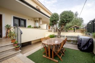 Villa in vendita, via Ari, Castelverde, Roma
