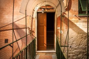 Trilocale in vendita, via Leonardo Montaldo  21, Marassi, Genova