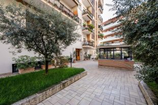 Monolocale in vendita, via Renato Fucini  112, Talenti, Roma