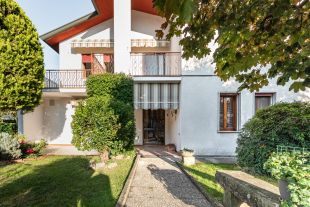 Villa in vendita, via M. Montessori  10, Treponti, Teolo