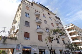Appartamento in vendita, via Rodolfo Lanciani  24, Bologna, Roma