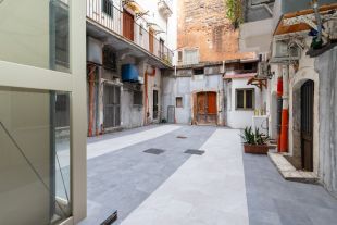 Quadrilocale in vendita, via Francesco Crispi  24, Centro Storico, Catania