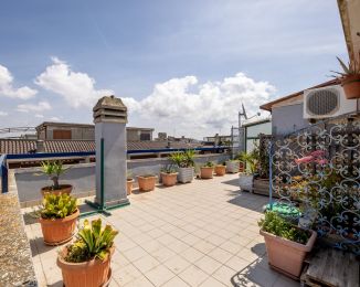 Attico in vendita, via Mar Rosso  61, Lido di Ostia, Roma