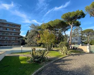 Bilocale in affitto, via Massimo Meliconi  15, Eur, Roma