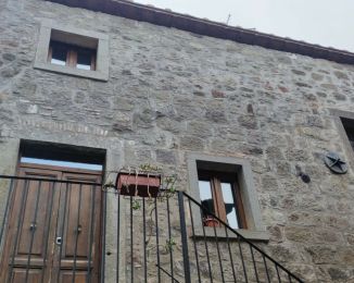 Quadrilocale in affitto, via della Pace  51, Centro, Viterbo