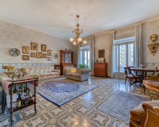 Quadrilocale in vendita, via Gian Lorenzo Bernini  101, Vomero, Napoli