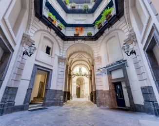 Appartamento in vendita, Piazza Sette Settembre, Centro, Napoli