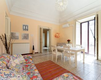 Trilocale in vendita, via Vittorio Emanuele II  108, Centro Storico, Catania