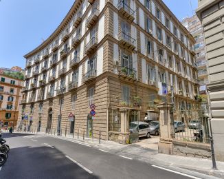 Trilocale in vendita, via del Parco Margherita, Chiaia, Napoli