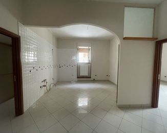 Trilocale in affitto, via Nazionale  88, Angri
