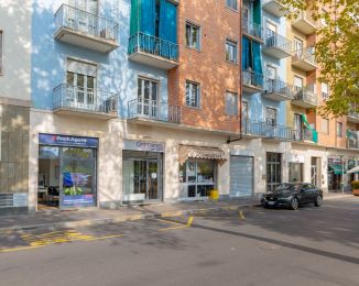 Trilocale in vendita, Corso Lione  66, Borgo San Paolo, Torino
