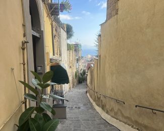 Monolocale in vendita, Salita Petraio  27, Chiaia, Napoli