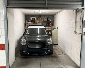 Box / Garage in vendita, via Giacinto Pullino  81a, Garbatella, Roma